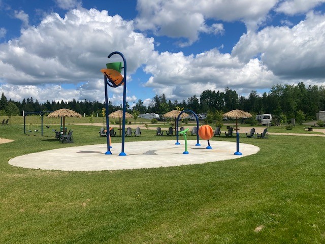 Jeux d’eau et parc pour enfants